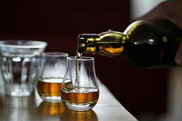 Delicious Investments: How Whisky Sales Became a Profitable Business